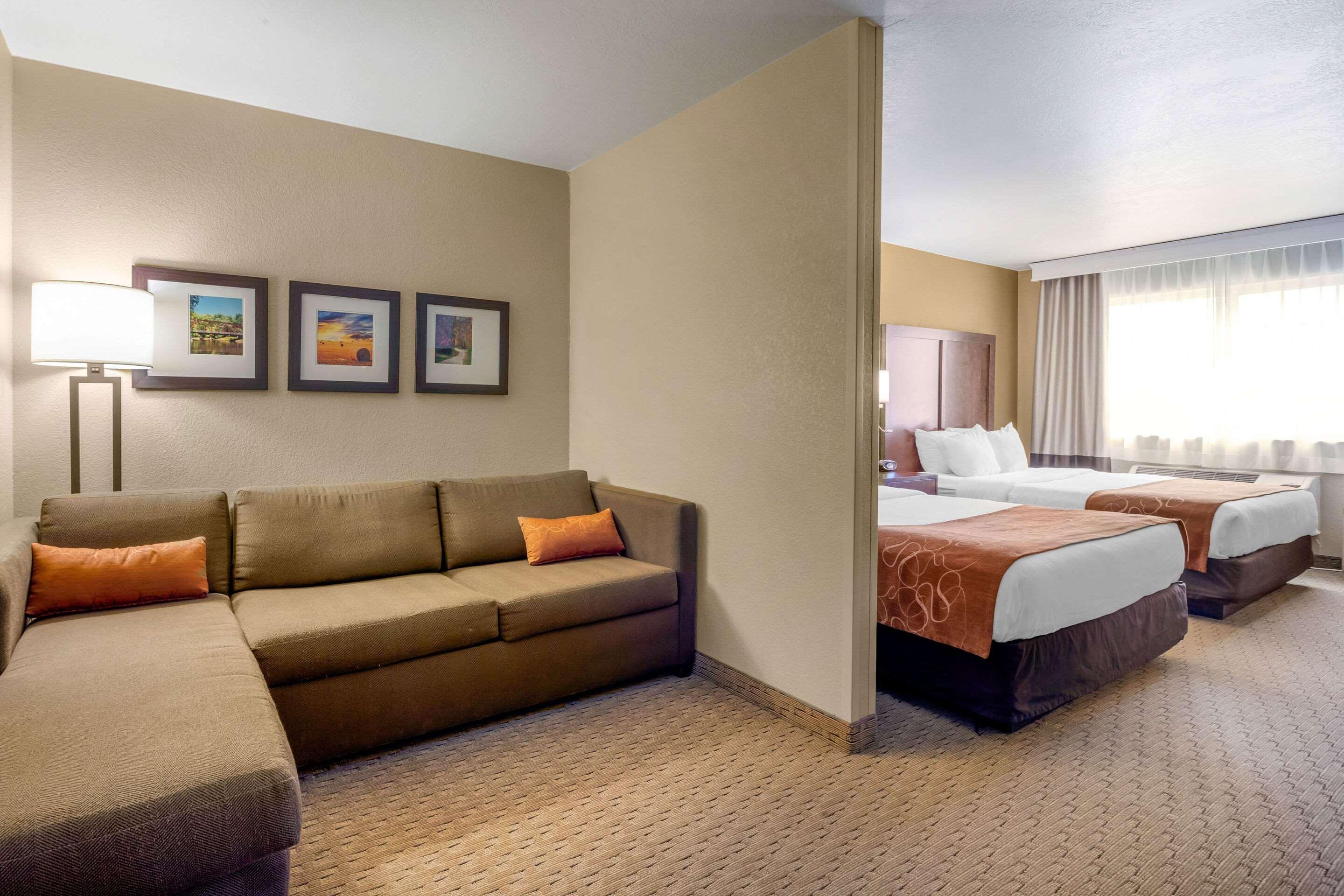 Comfort Suites Burlington Zewnętrze zdjęcie