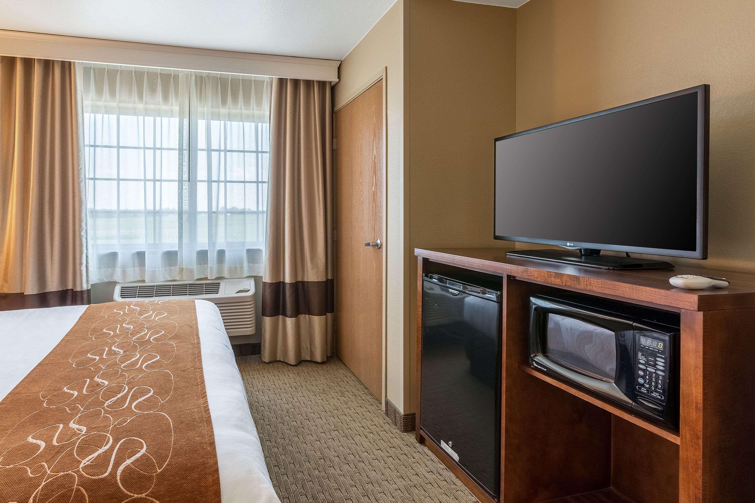 Comfort Suites Burlington Zewnętrze zdjęcie