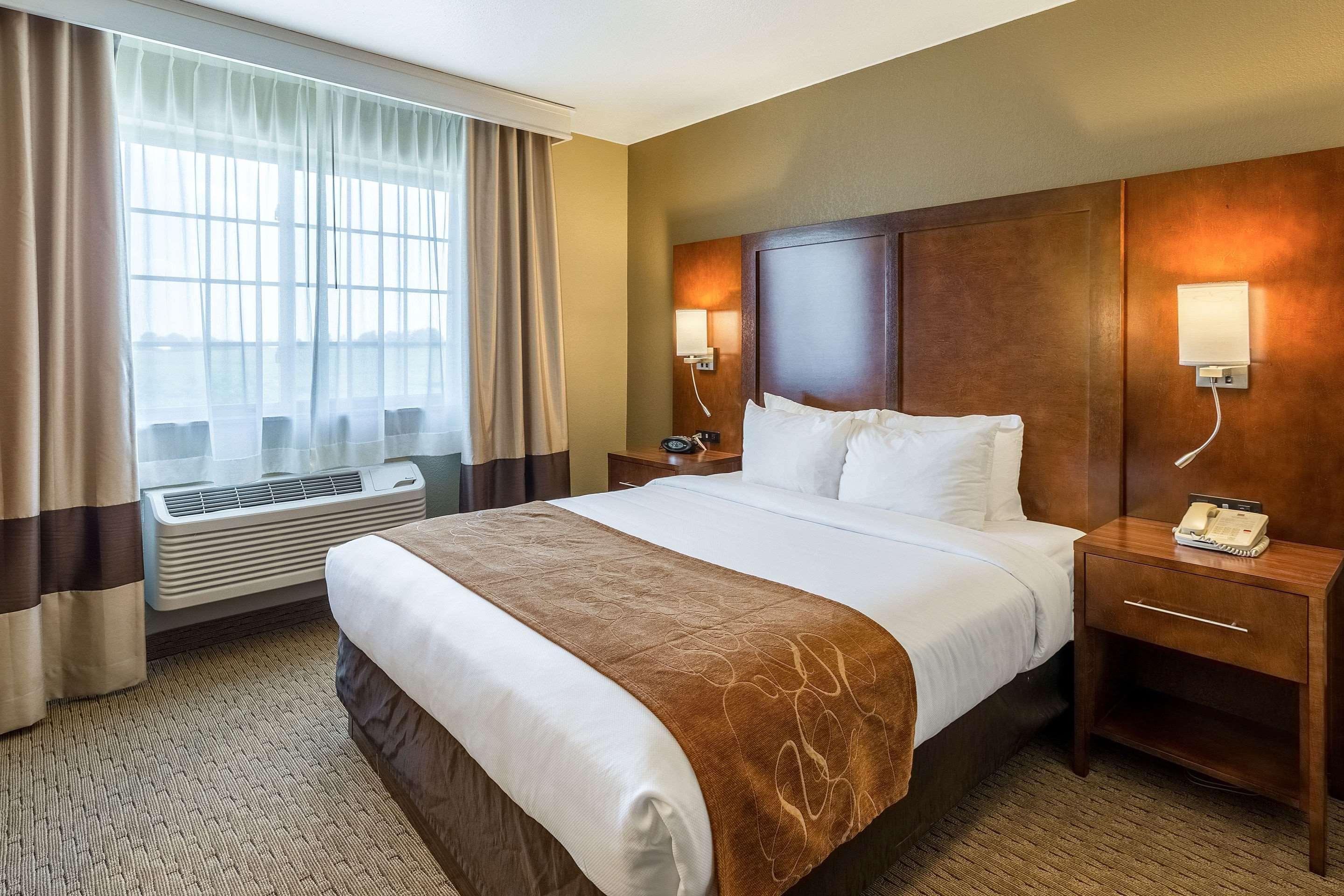 Comfort Suites Burlington Zewnętrze zdjęcie