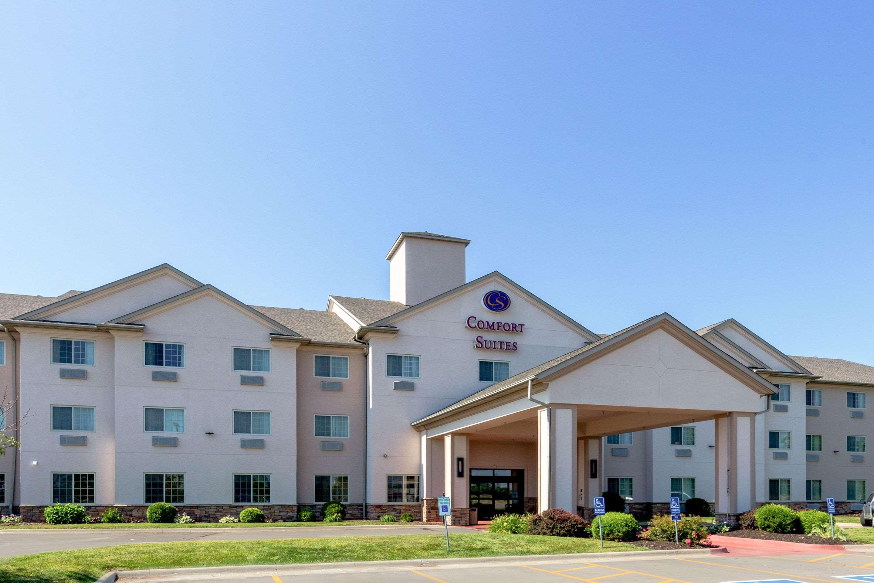 Comfort Suites Burlington Zewnętrze zdjęcie