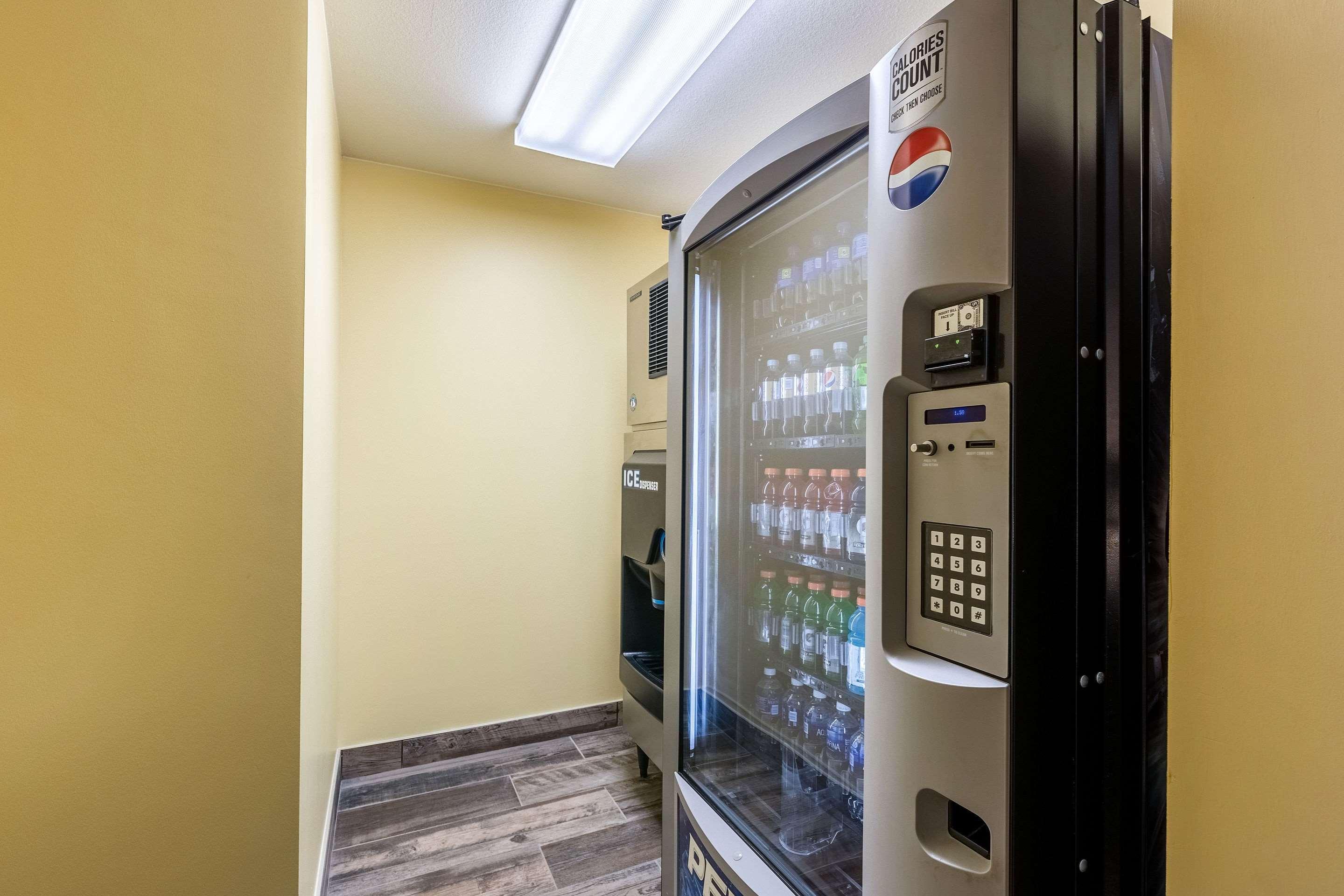 Comfort Suites Burlington Zewnętrze zdjęcie