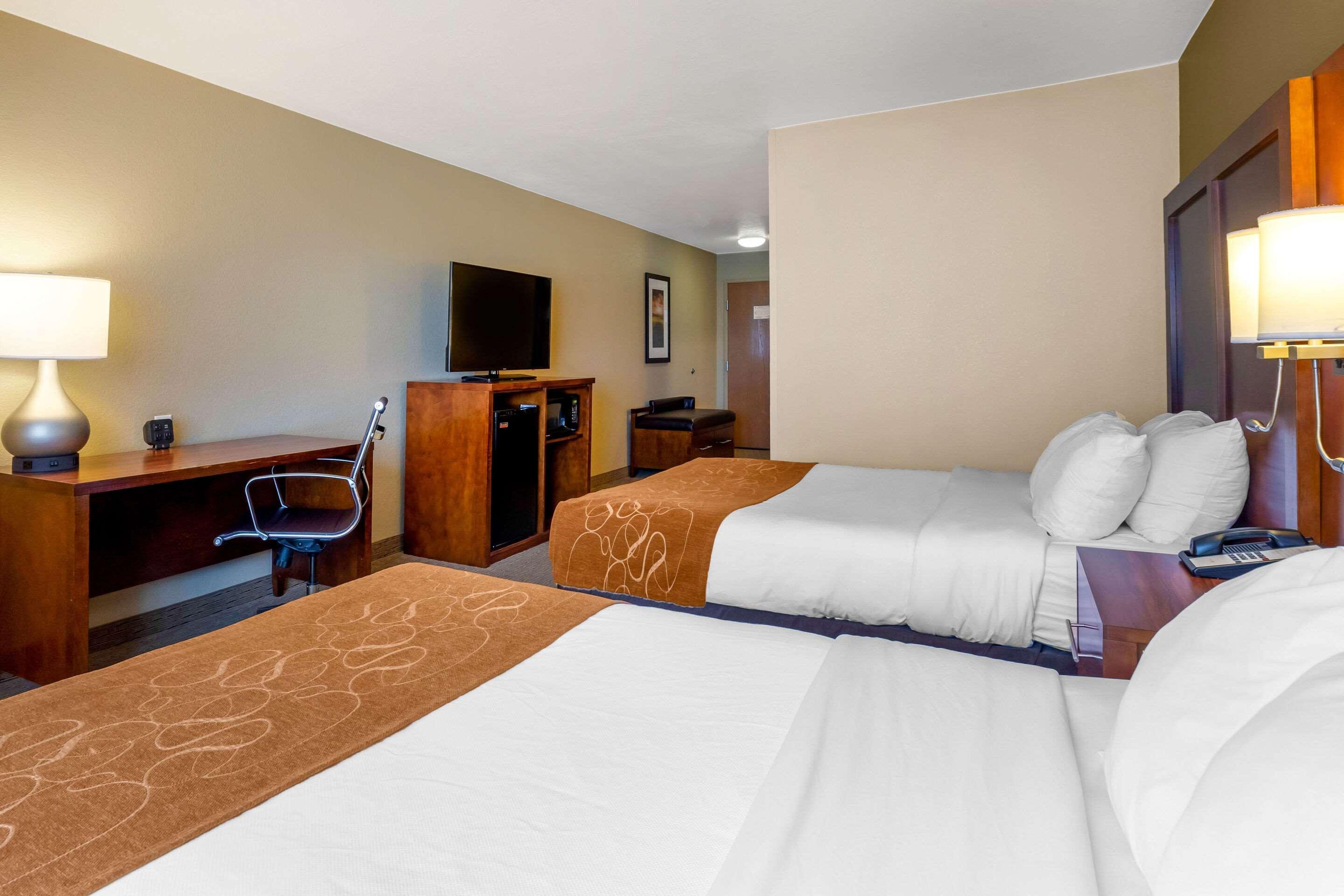 Comfort Suites Burlington Zewnętrze zdjęcie