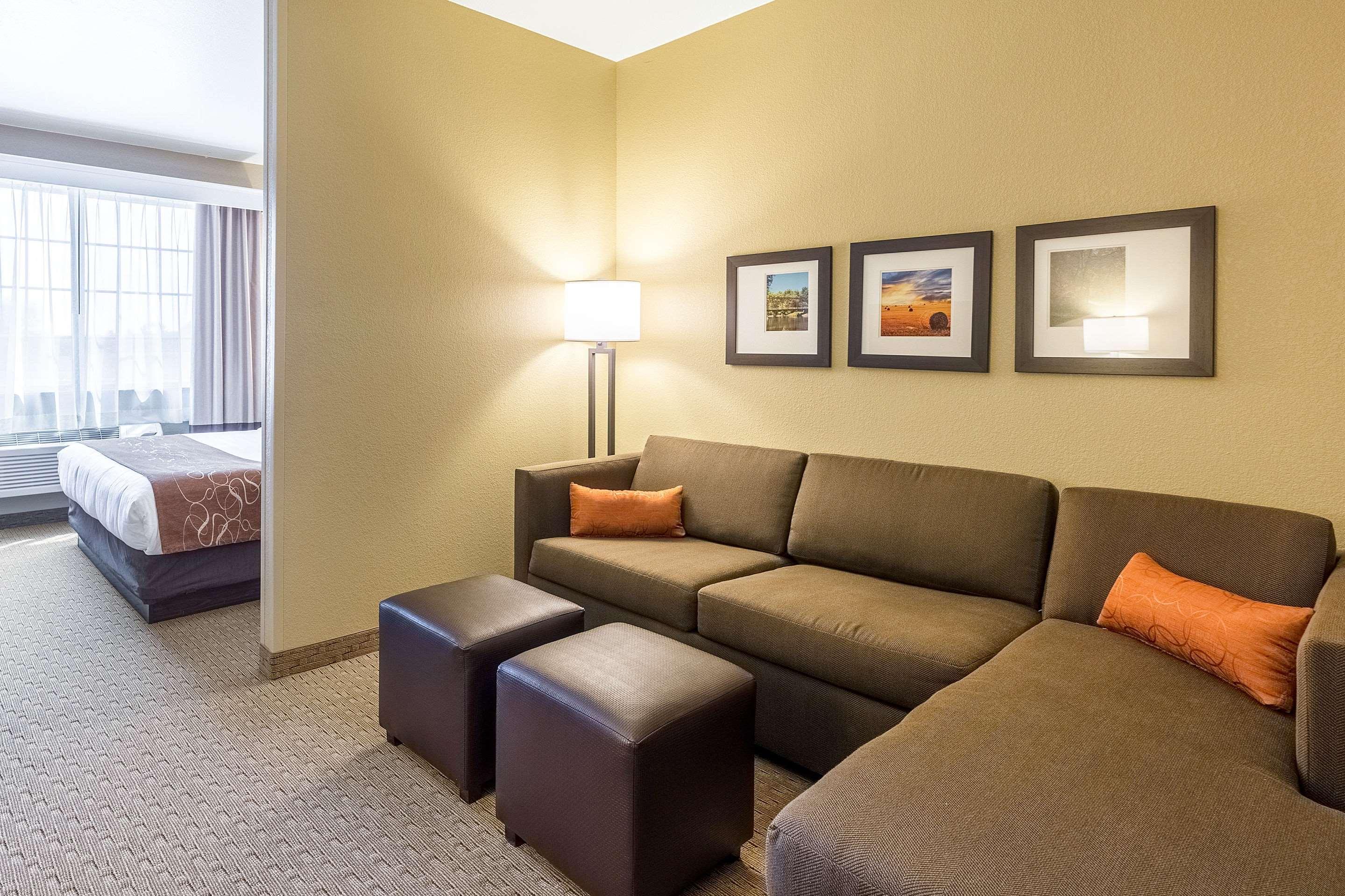 Comfort Suites Burlington Zewnętrze zdjęcie
