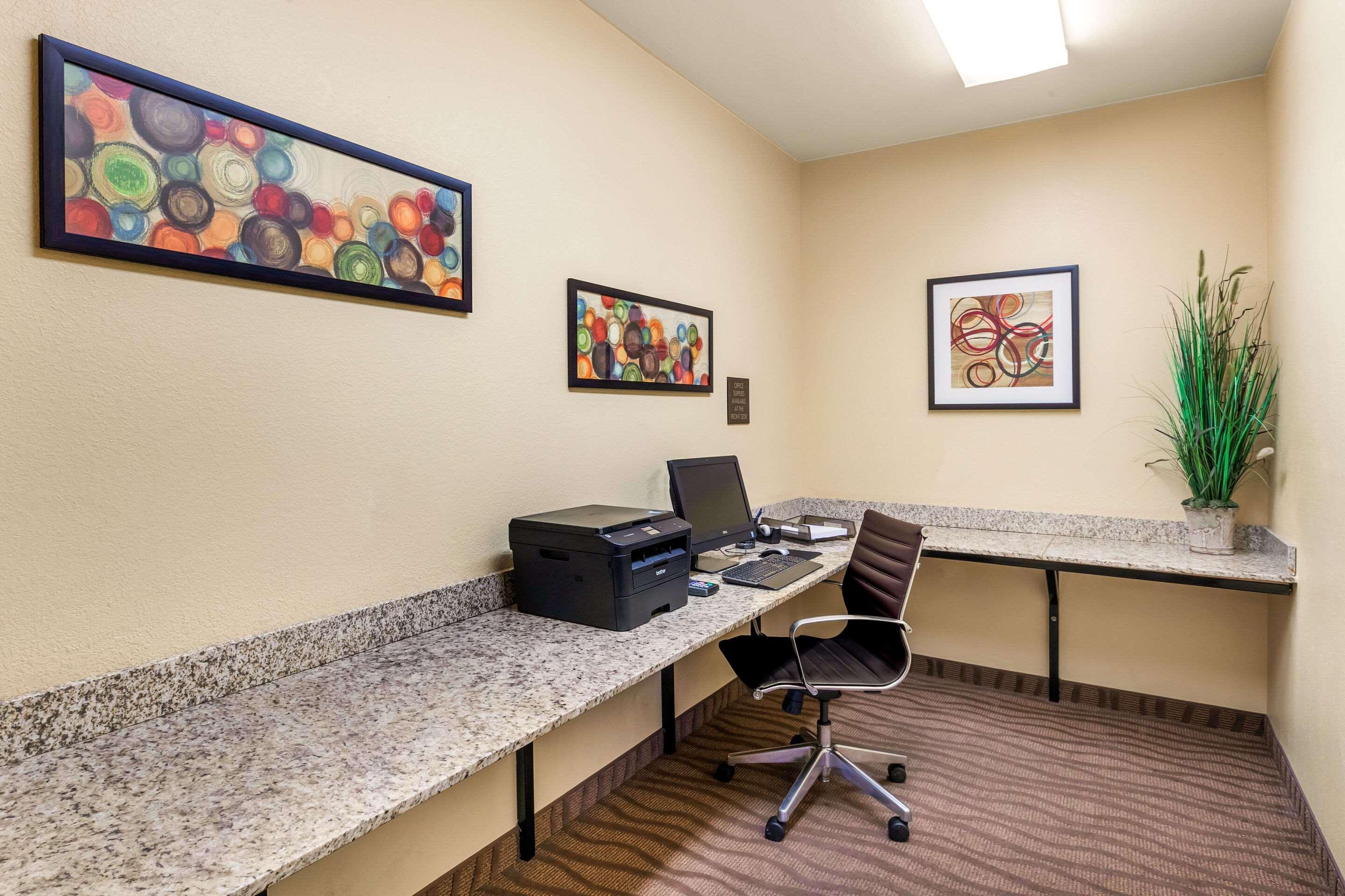 Comfort Suites Burlington Zewnętrze zdjęcie