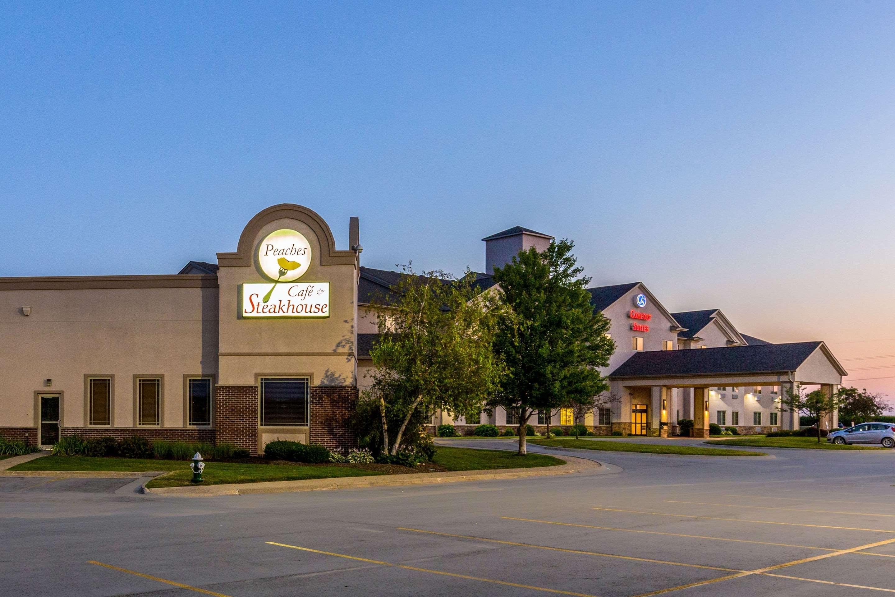 Comfort Suites Burlington Zewnętrze zdjęcie